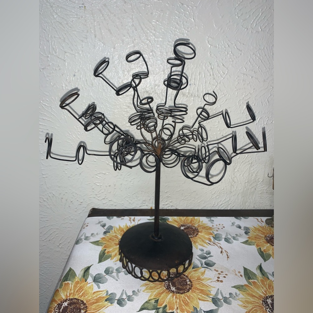 India Bouquet Stand